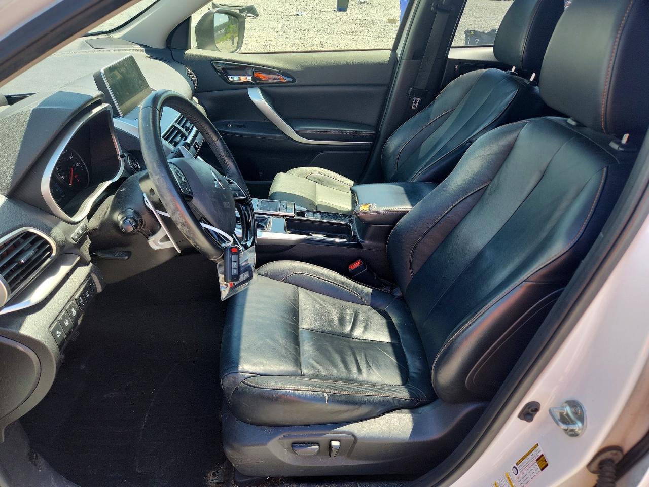 JA4AT5AA2JZ042340 · 2018 MITSUBISHI ECLIPSE CROSS · 7/14