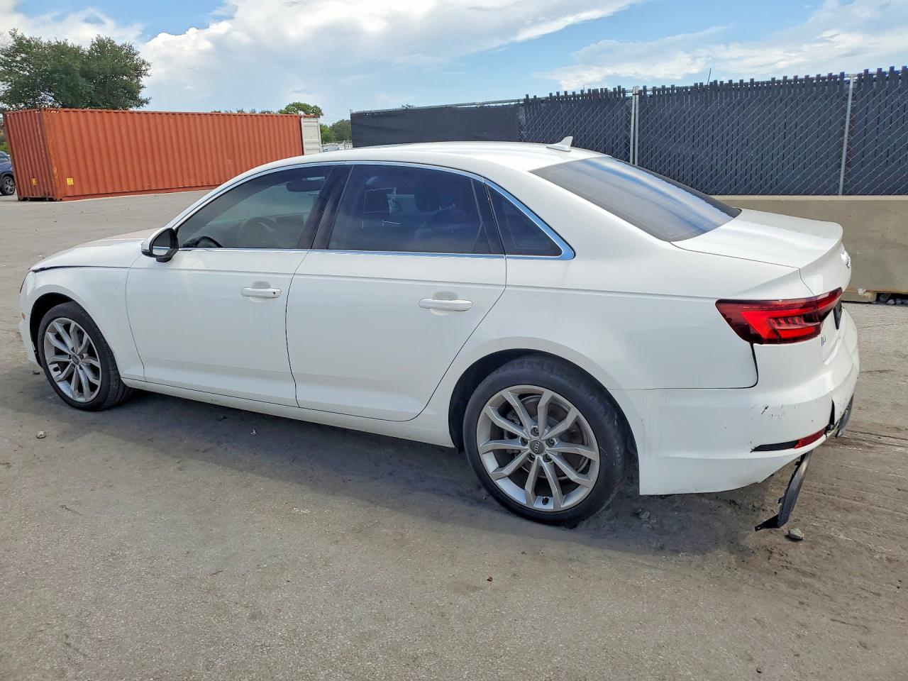 WAUGMAF46KN002129 · 2019 AUDI A4 · 2/12