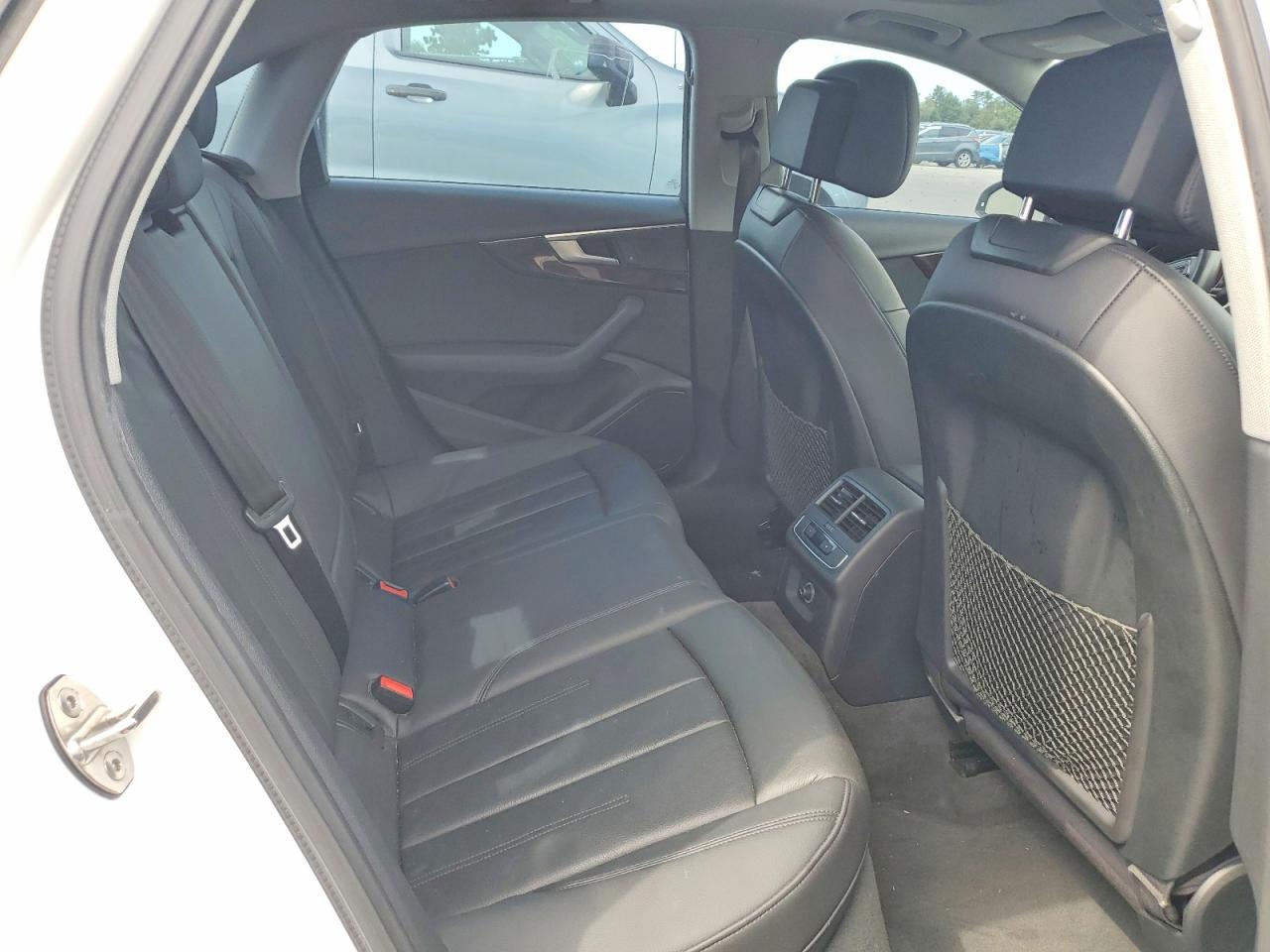 WAUGMAF46KN002129 · 2019 AUDI A4 · 10/12