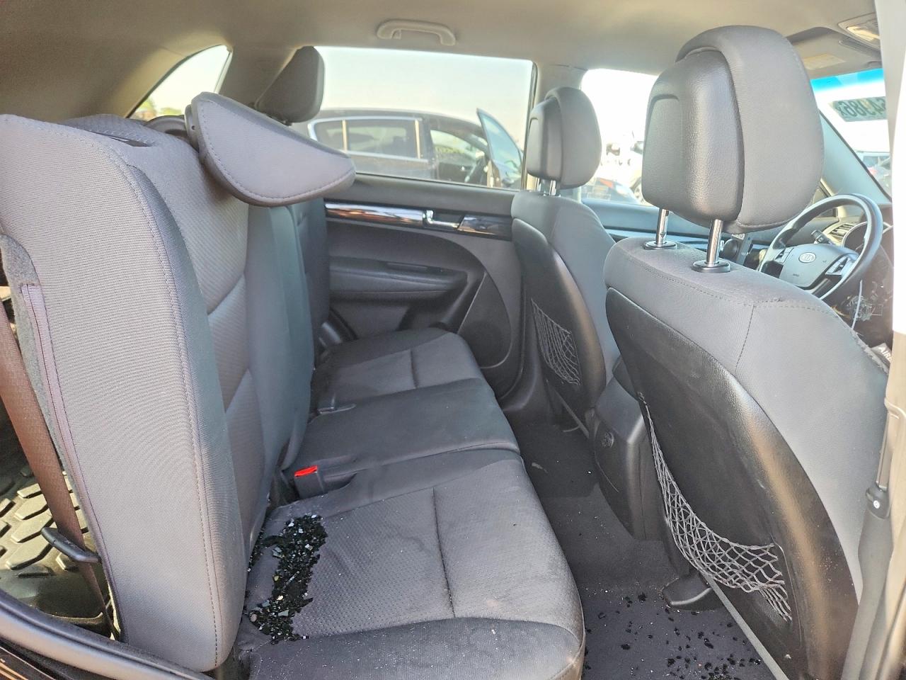 5XYKT3A14CG246363 · 2012 KIA SORENTO · 10/13