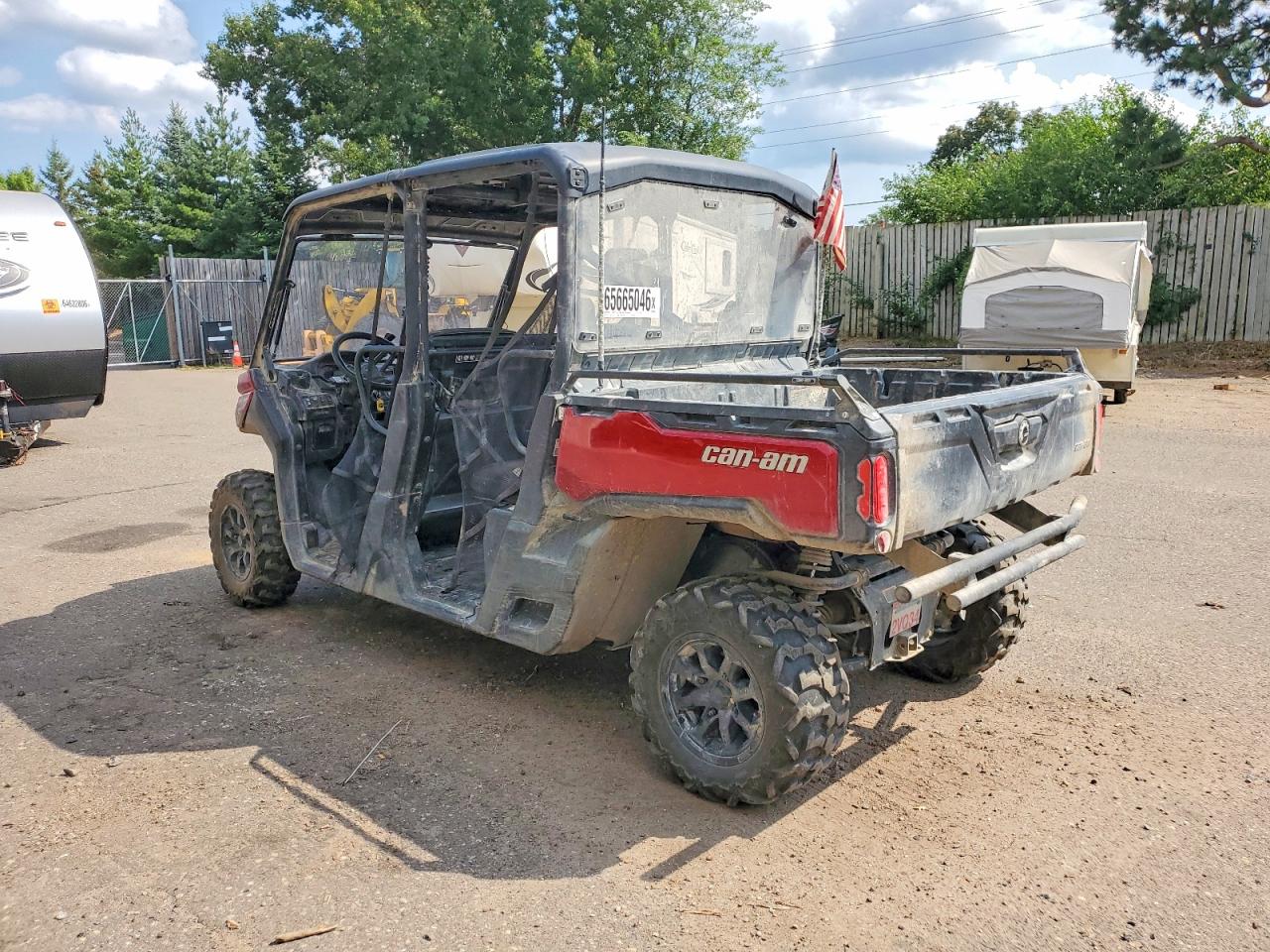 3JBUCAN44JK000624 · 2018 CAN-AM DEFENDER · 3/10