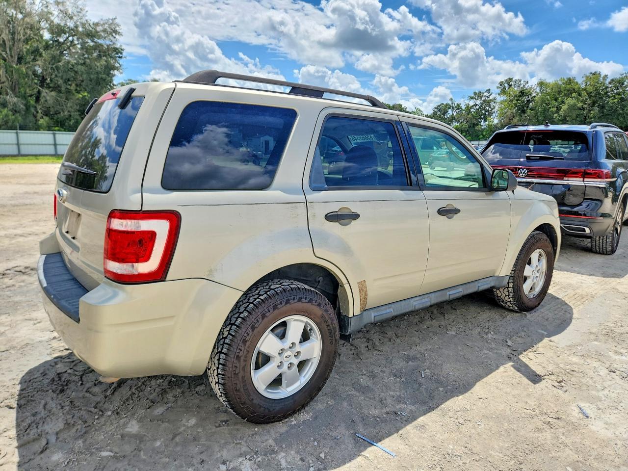 1FMCU0D77CKA41870 · 2012 FORD ESCAPE · 3/13