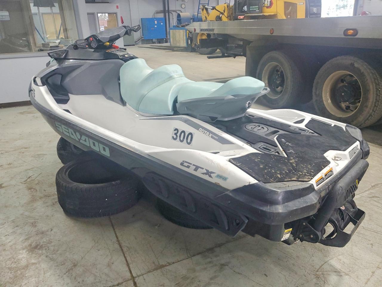 YDV22568J324 · 2024 SEA-DOO JET SKI · 4/10