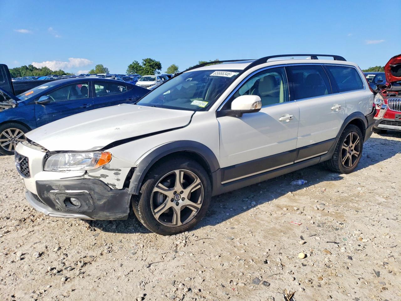 2015 VOLVO XC70