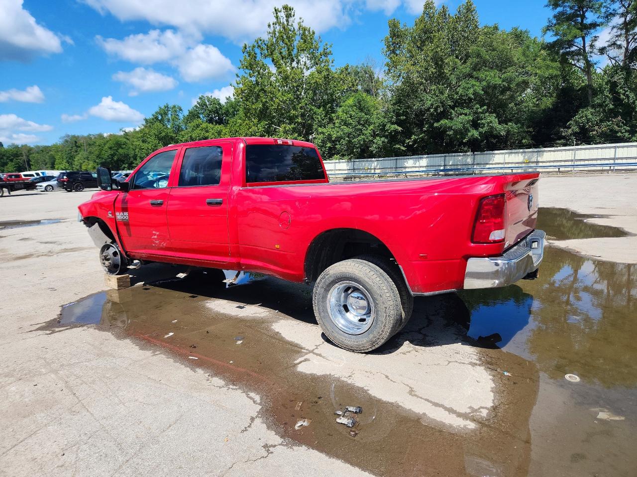 3C63RRGL0FG622875 · 2015 RAM 3500 · 2/13