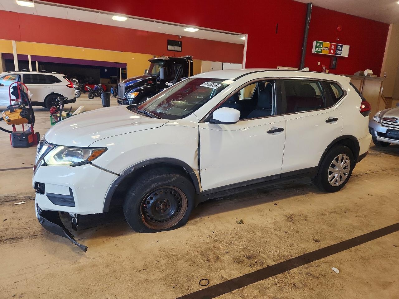 5N1AT2MV2HC798729 · 2017 NISSAN ROGUE