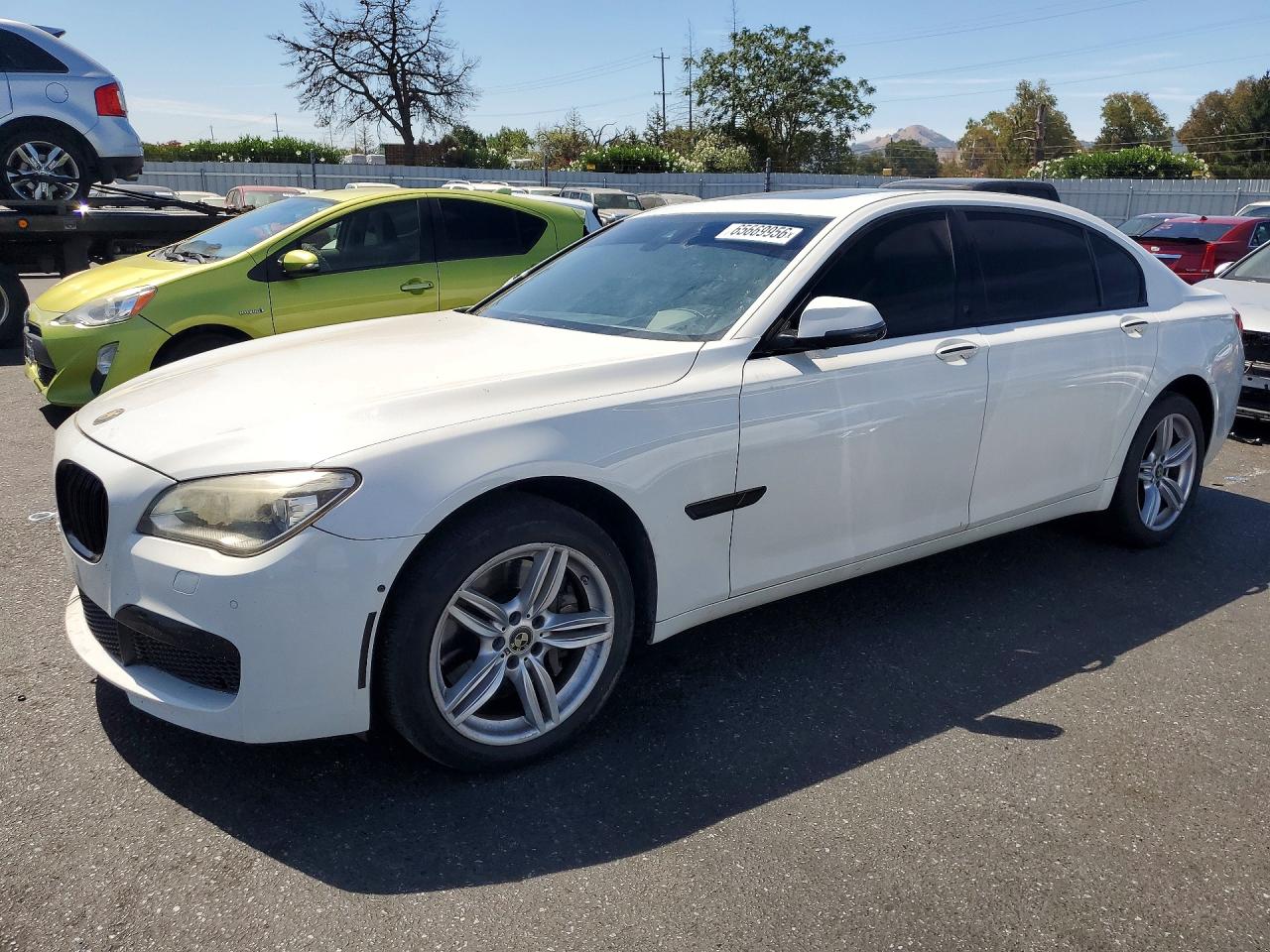 2014 BMW 750