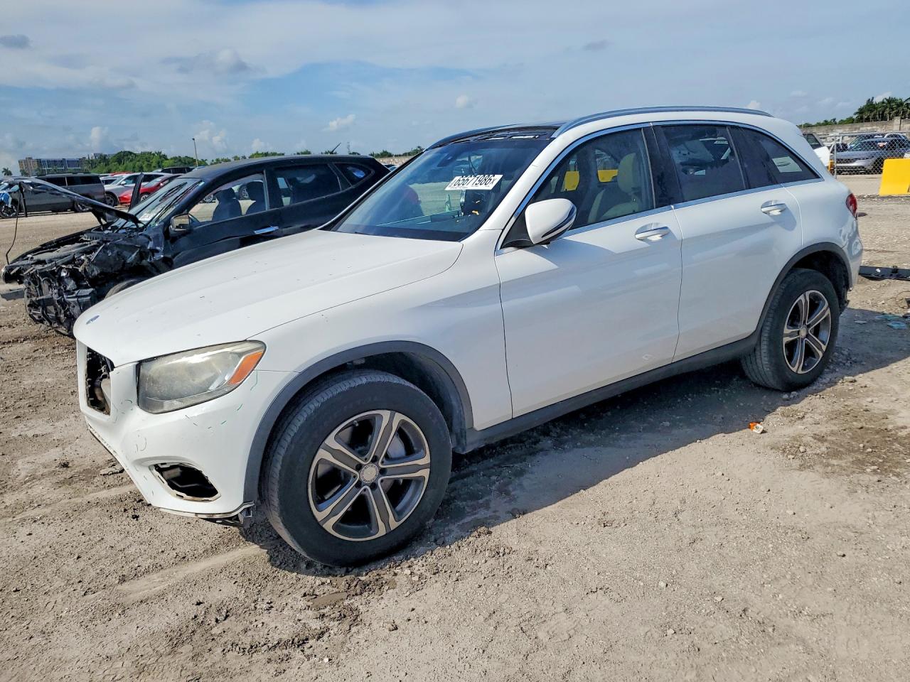 WDC0G4JB3HF179494 · 2017 MERCEDES-BENZ GLC
