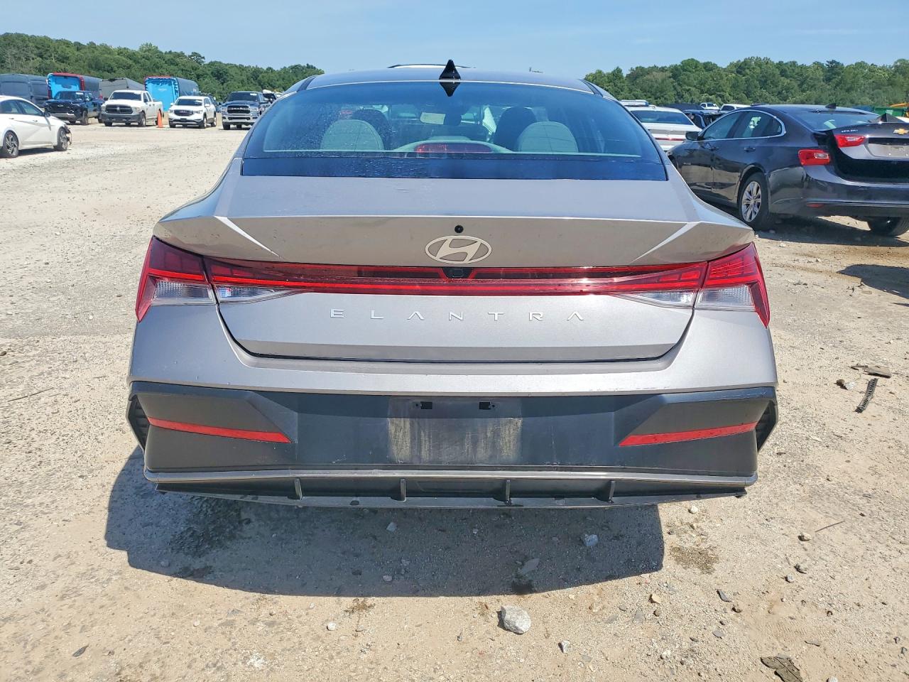 KMHLS4DG5SU936578 · 2025 HYUNDAI ELANTRA · 6/12