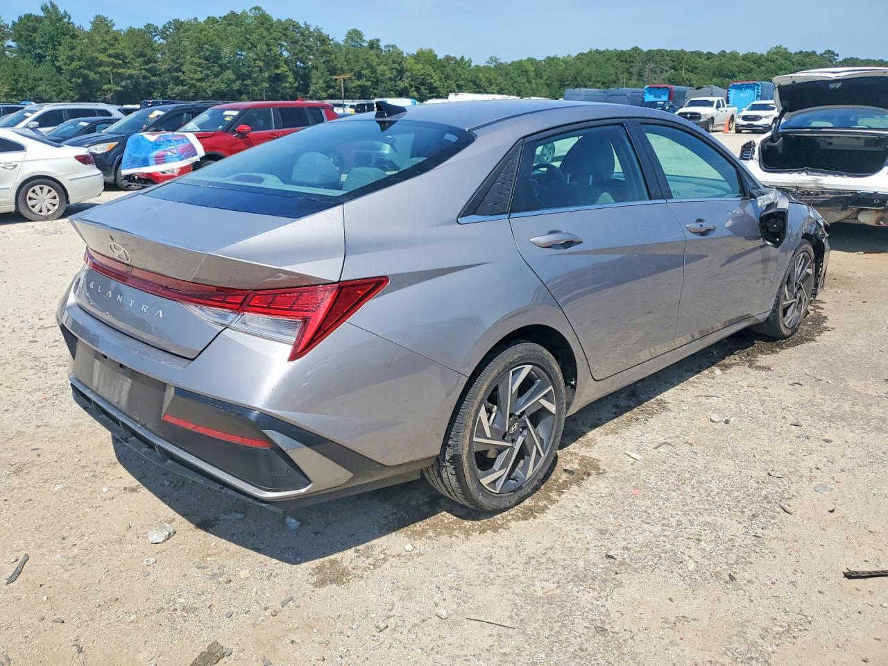 KMHLS4DG5SU936578 · 2025 HYUNDAI ELANTRA · 3/12