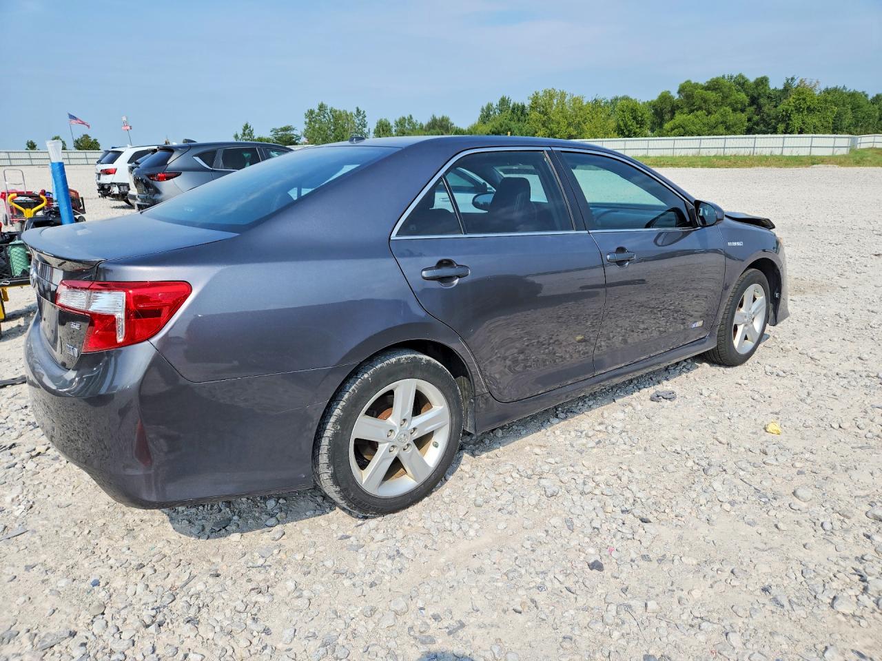 4T1BD1FK5EU129312 · 2014 TOYOTA CAMRY HYBRID · 3/12