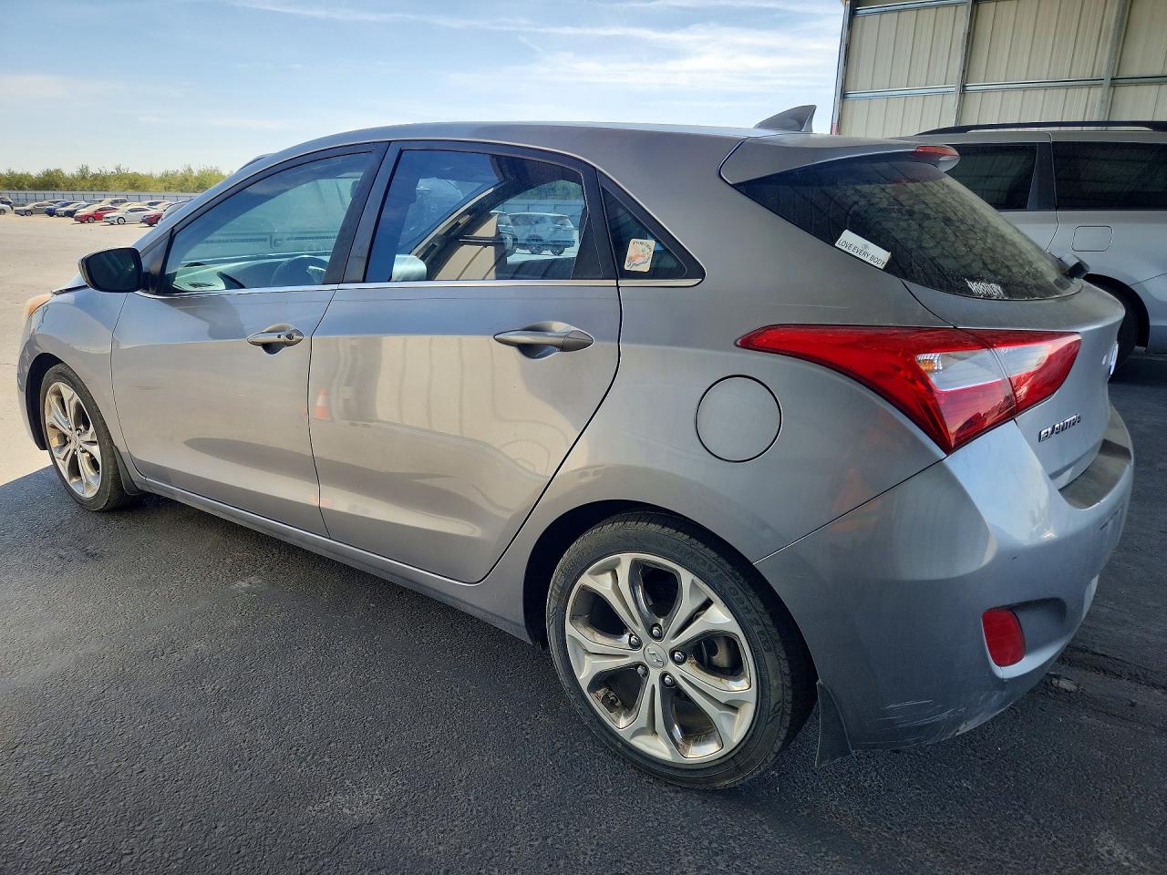 KMHD35LE8DU039510 · 2013 HYUNDAI ELANTRA GT · 2/12