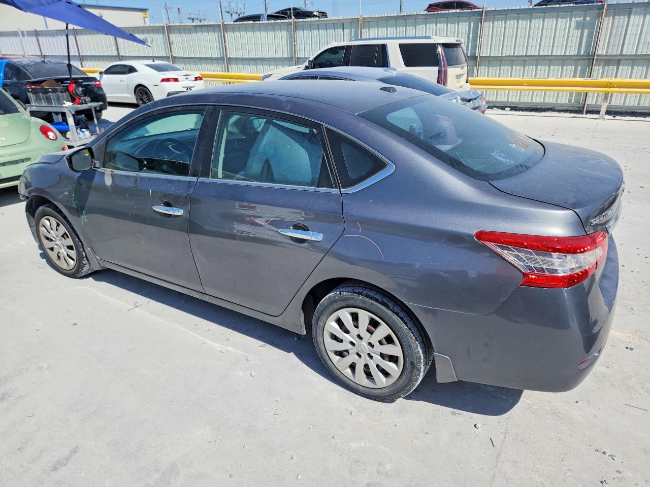3N1AB7AP0FL666552 · 2015 NISSAN SENTRA · 2/13