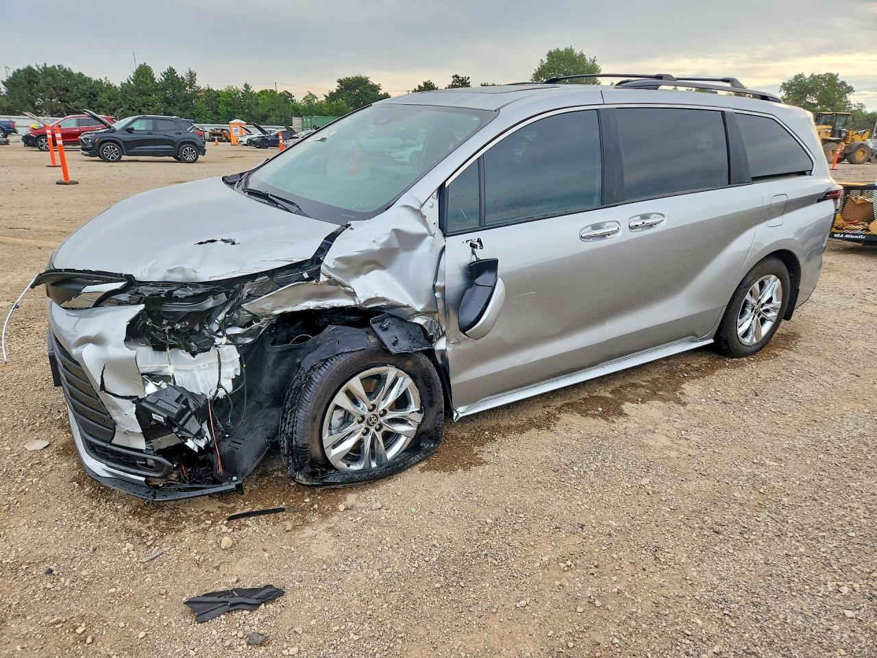 5TDJSKFC7SS174269 · 2025 TOYOTA SIENNA