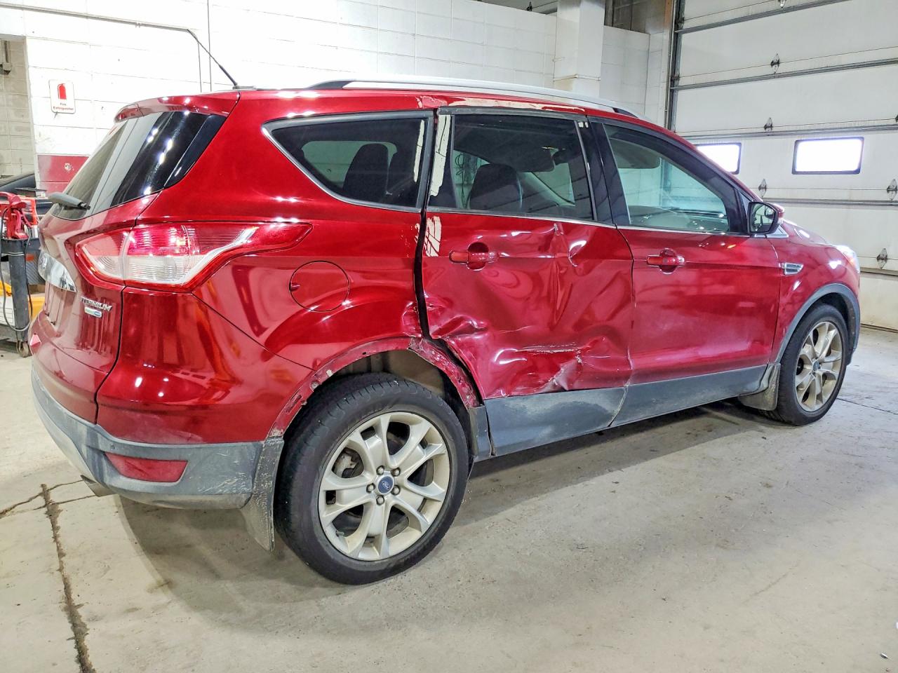 1FMCU9JX1FUB49340 · 2015 FORD ESCAPE · 3/13