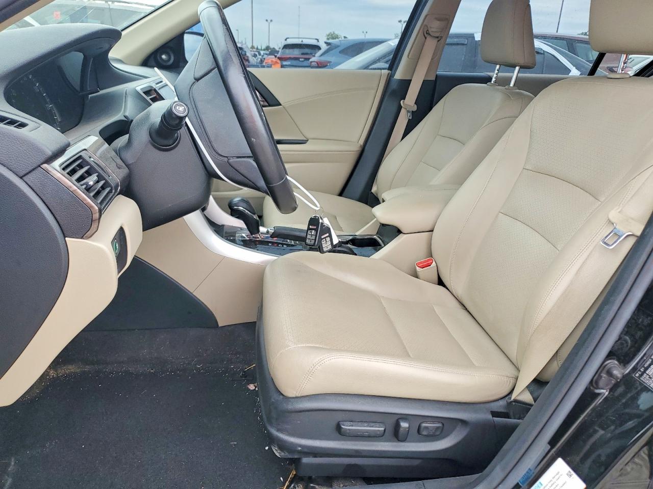 JHMCR6F73HC024179 · 2017 HONDA ACCORD · 7/13