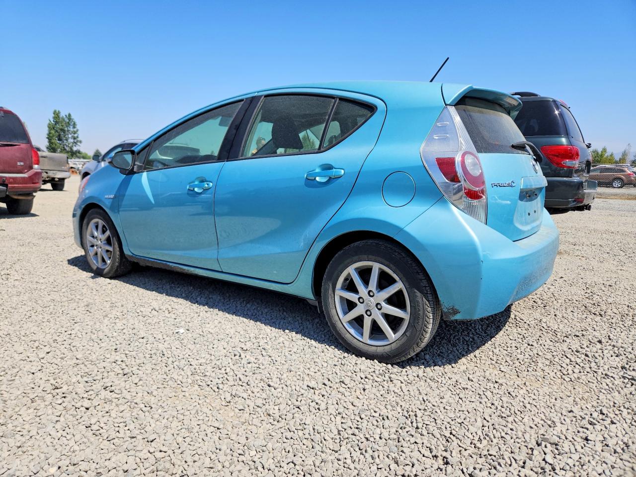 JTDKDTB33D1051577 · 2013 TOYOTA PRIUS C · 2/12