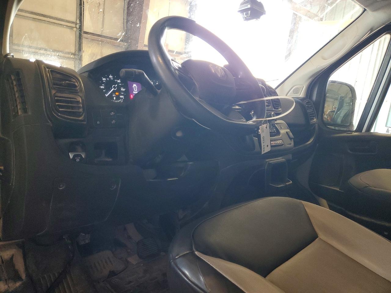 3C6LRVCG1SE513493 · 2025 RAM PROMASTER 2500 · 8/13