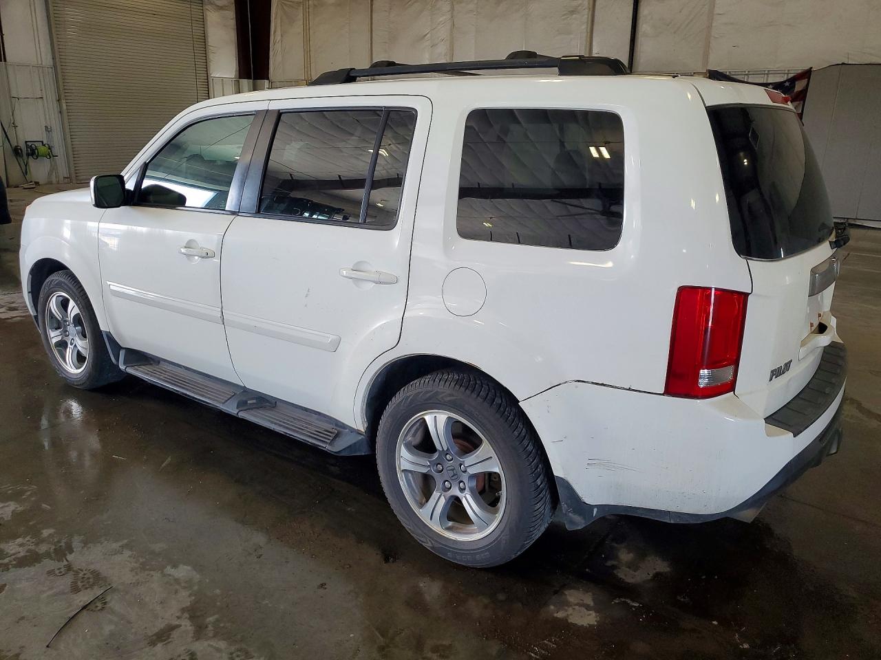5FNYF4H32FB008022 · 2015 HONDA PILOT · 2/13