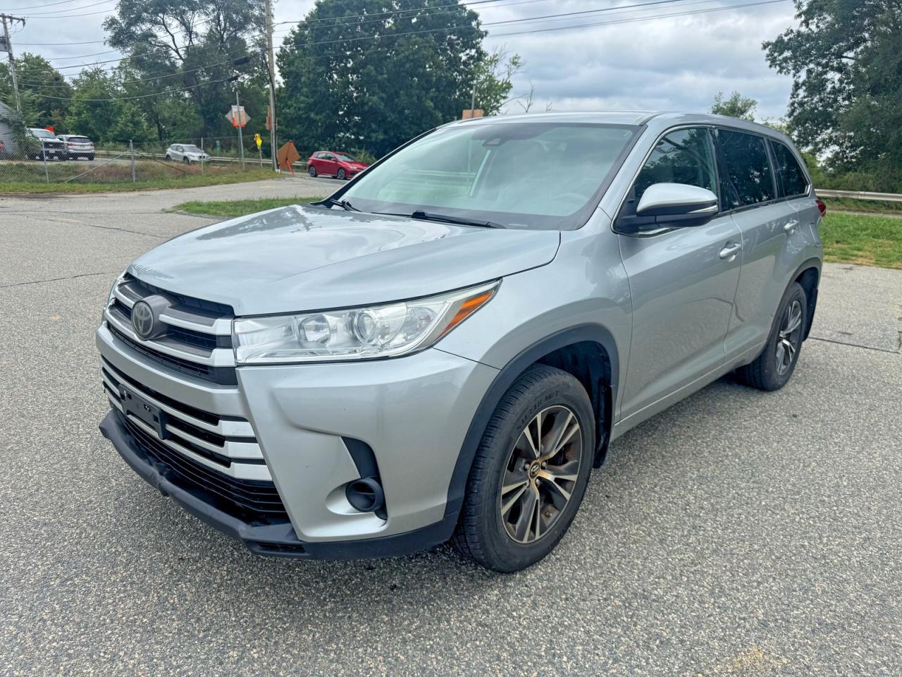 5TDBZRFH7JS845989 · 2018 TOYOTA HIGHLANDER · 2/12