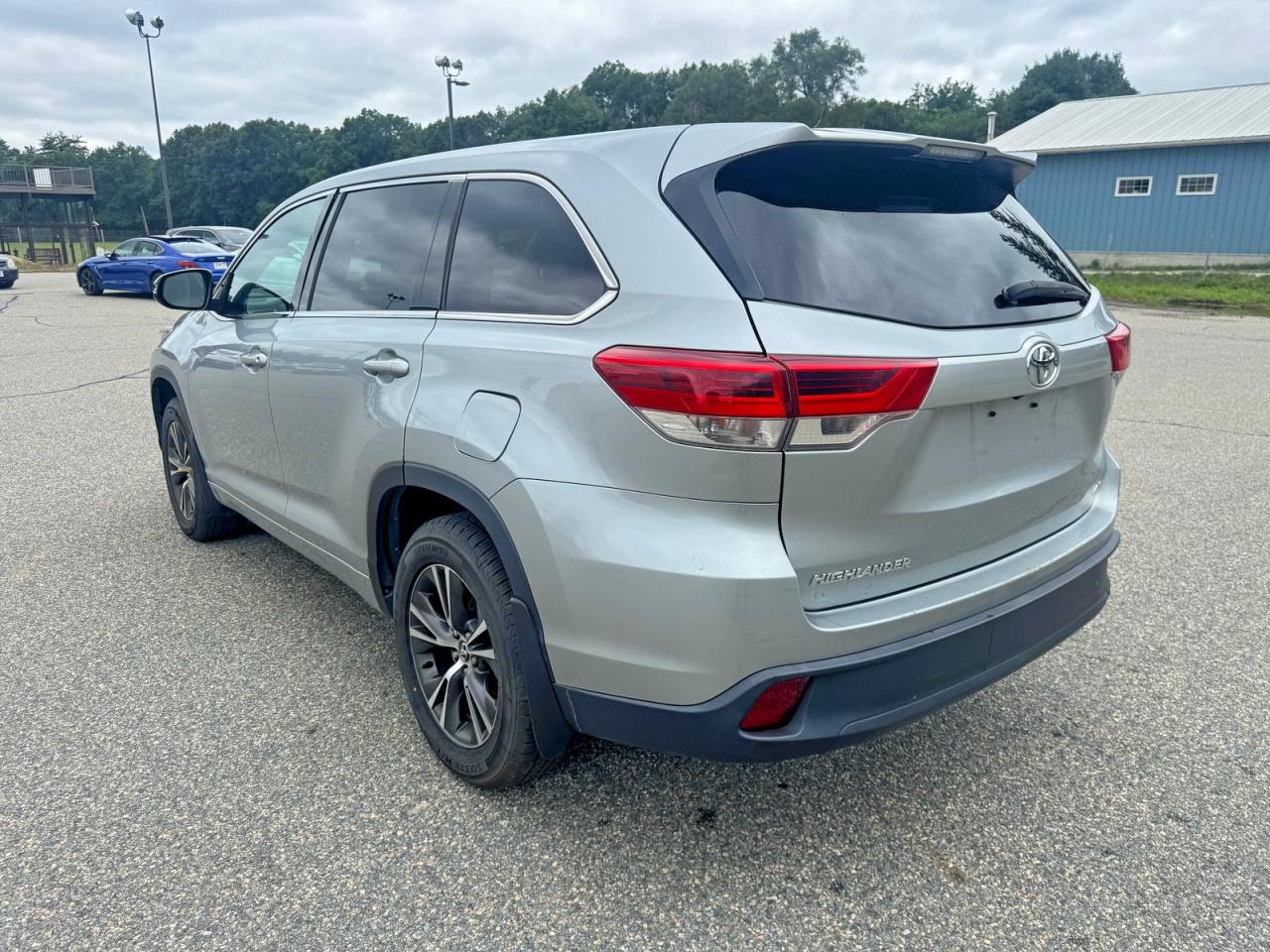 5TDBZRFH7JS845989 · 2018 TOYOTA HIGHLANDER · 3/12