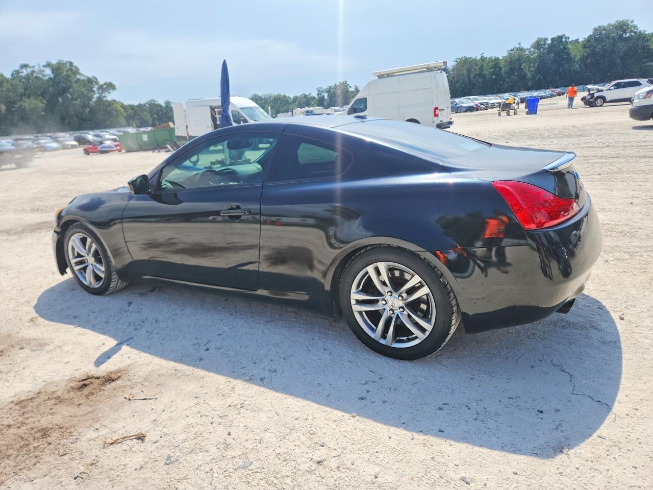 JNKCV64E48M113704 · 2008 INFINITI G37 · 2/12