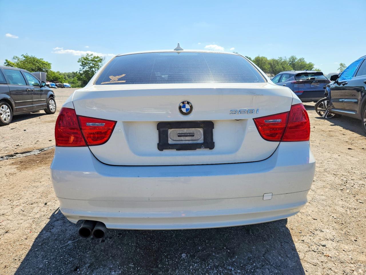 WBAPH73539E128222 · 2009 BMW 328 · 6/12