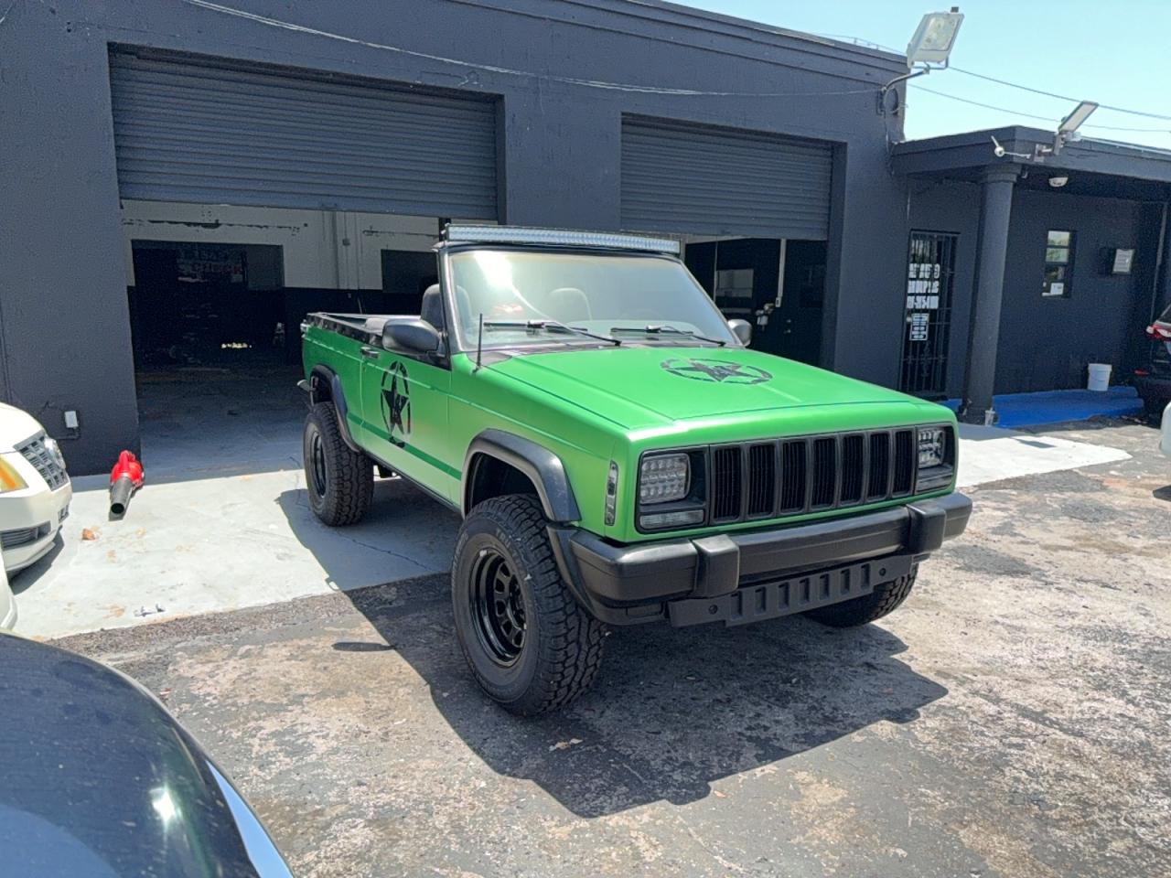 1J4FT27P0XL584421 · 1999 JEEP CHEROKEE