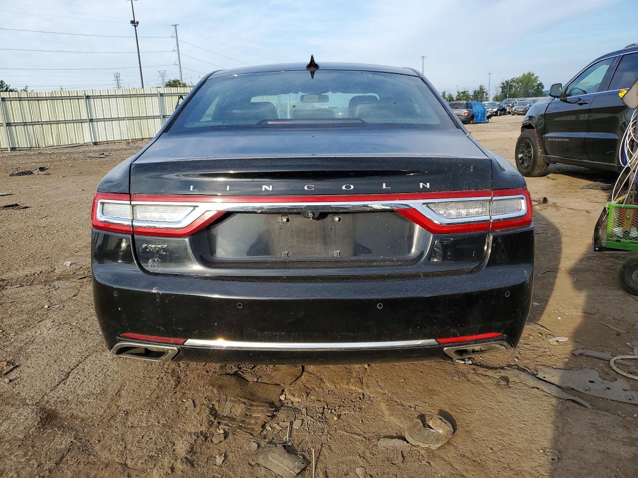 1LN6L9UK5K5600659 · 2019 LINCOLN CONTINENTAL · 6/12