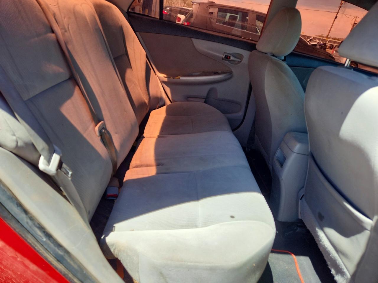 2T1BU4EE0CC817925 · 2012 TOYOTA COROLLA · 10/12