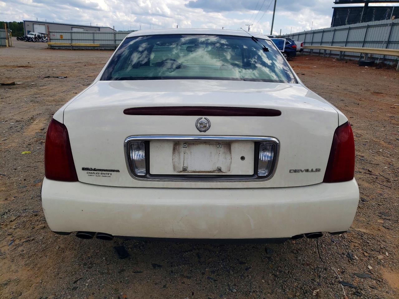 1G6KD54Y71U259382 · 2001 CADILLAC DEVILLE · 6/12