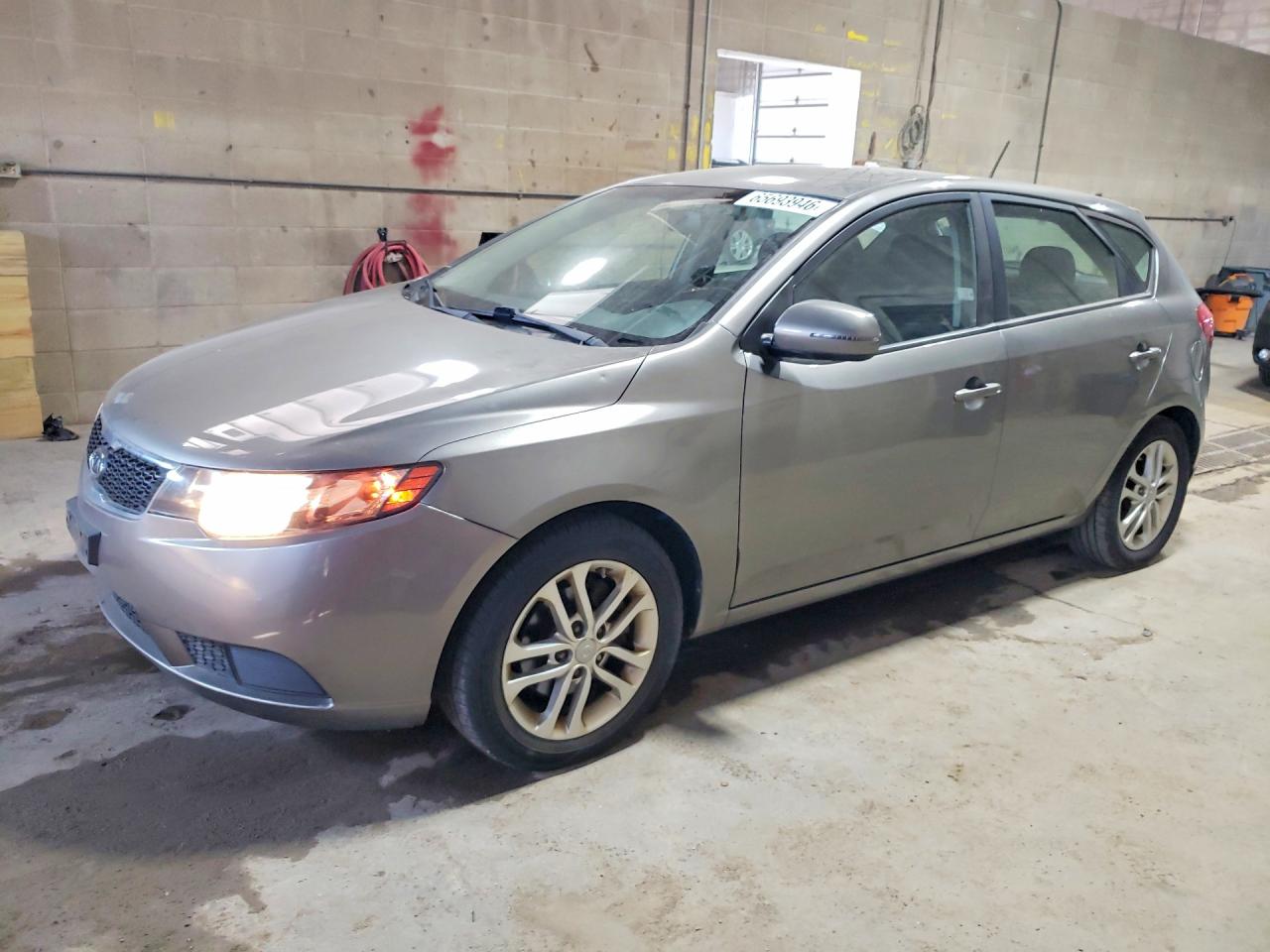 2011 KIA FORTE5