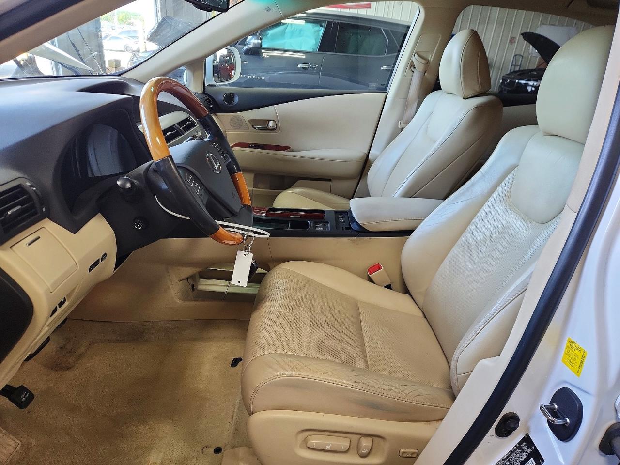 2T2BK1BA5BC087848 · 2011 LEXUS RX · 7/13