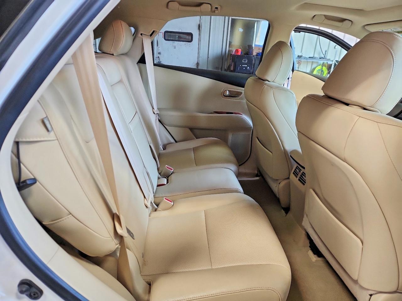 2T2BK1BA5BC087848 · 2011 LEXUS RX · 11/13