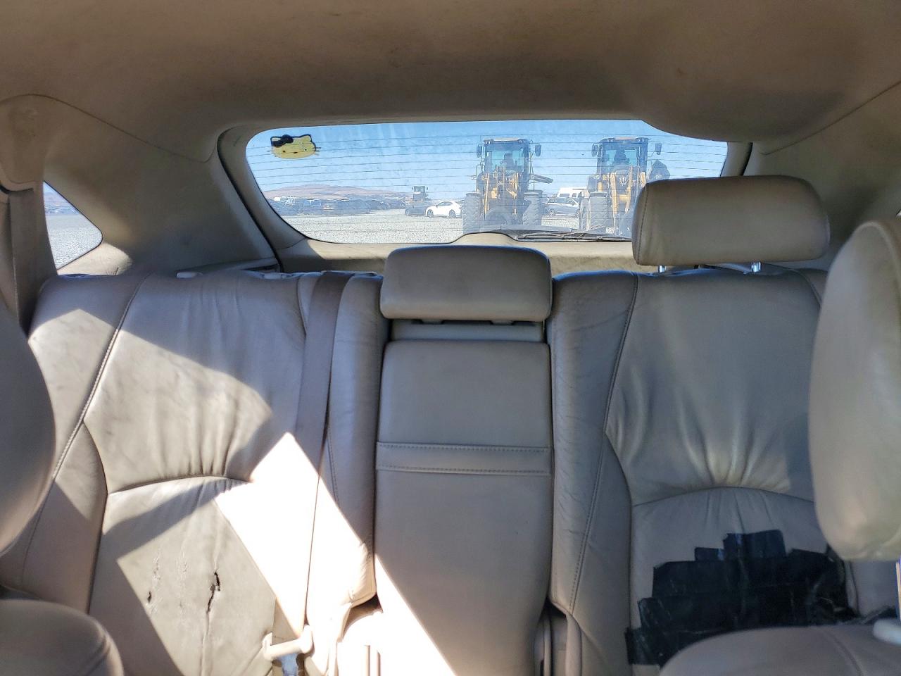 JTJGA31U640004247 · 2004 LEXUS RX · 10/13