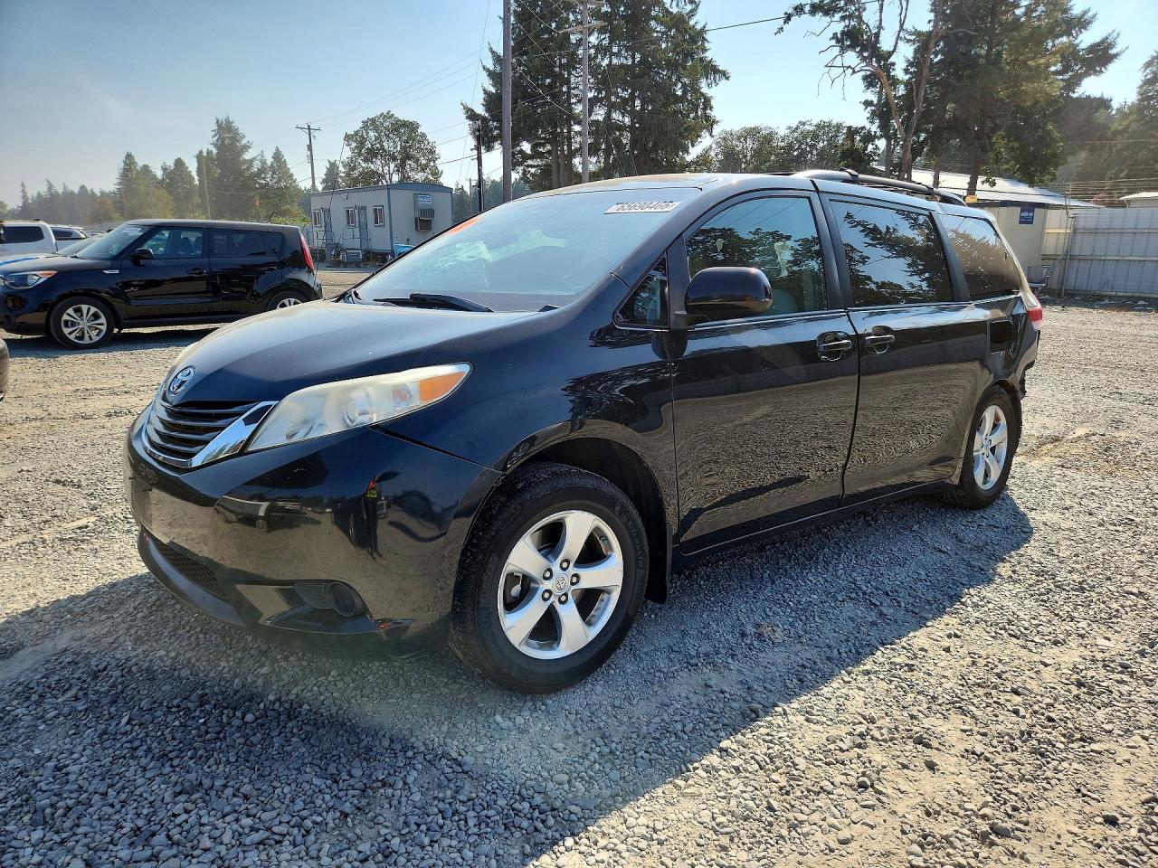 5TDKK3DC8DS379387 · 2013 TOYOTA SIENNA