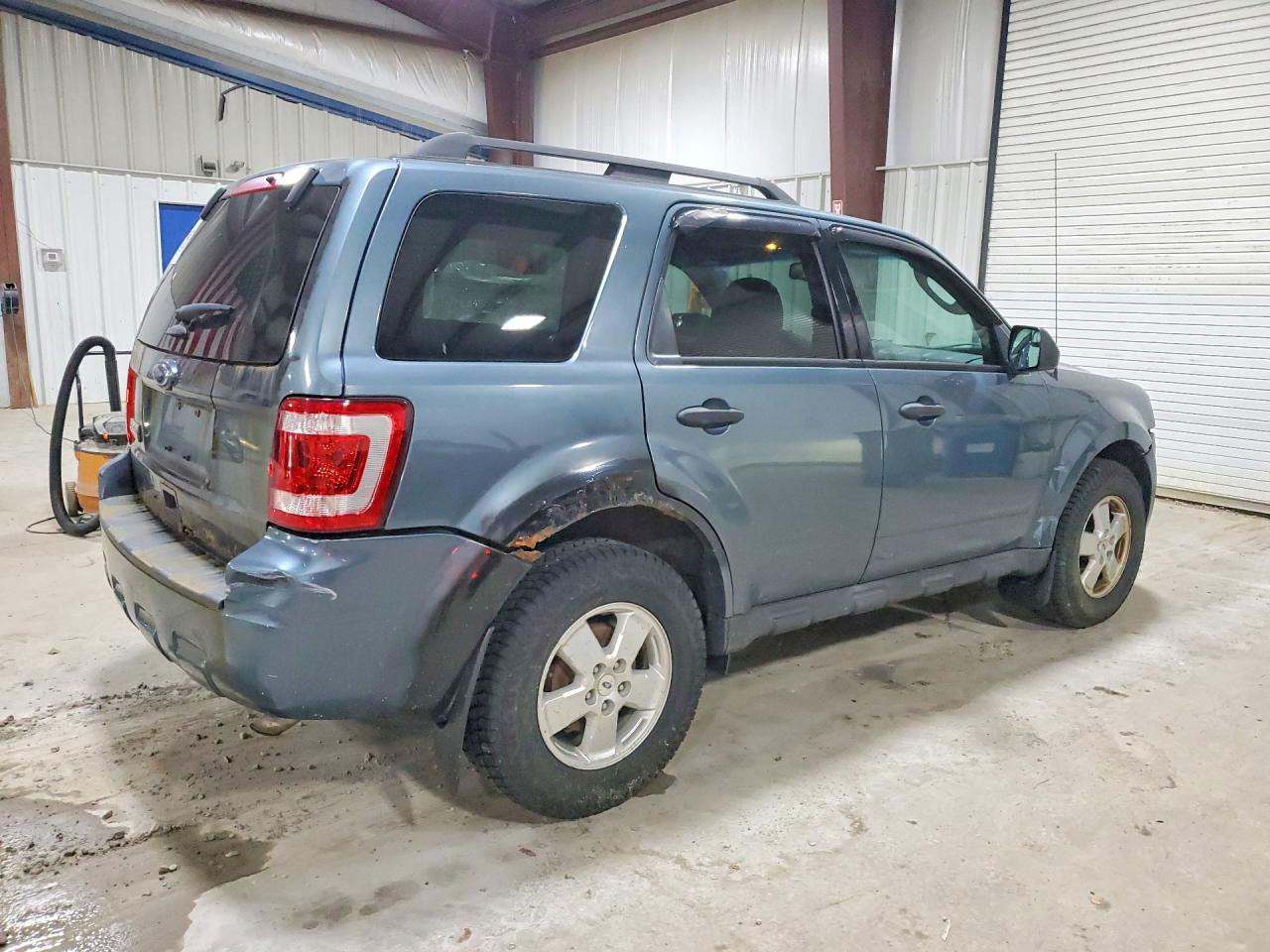 1FMCU9D74CKB64319 · 2012 FORD ESCAPE · 3/13