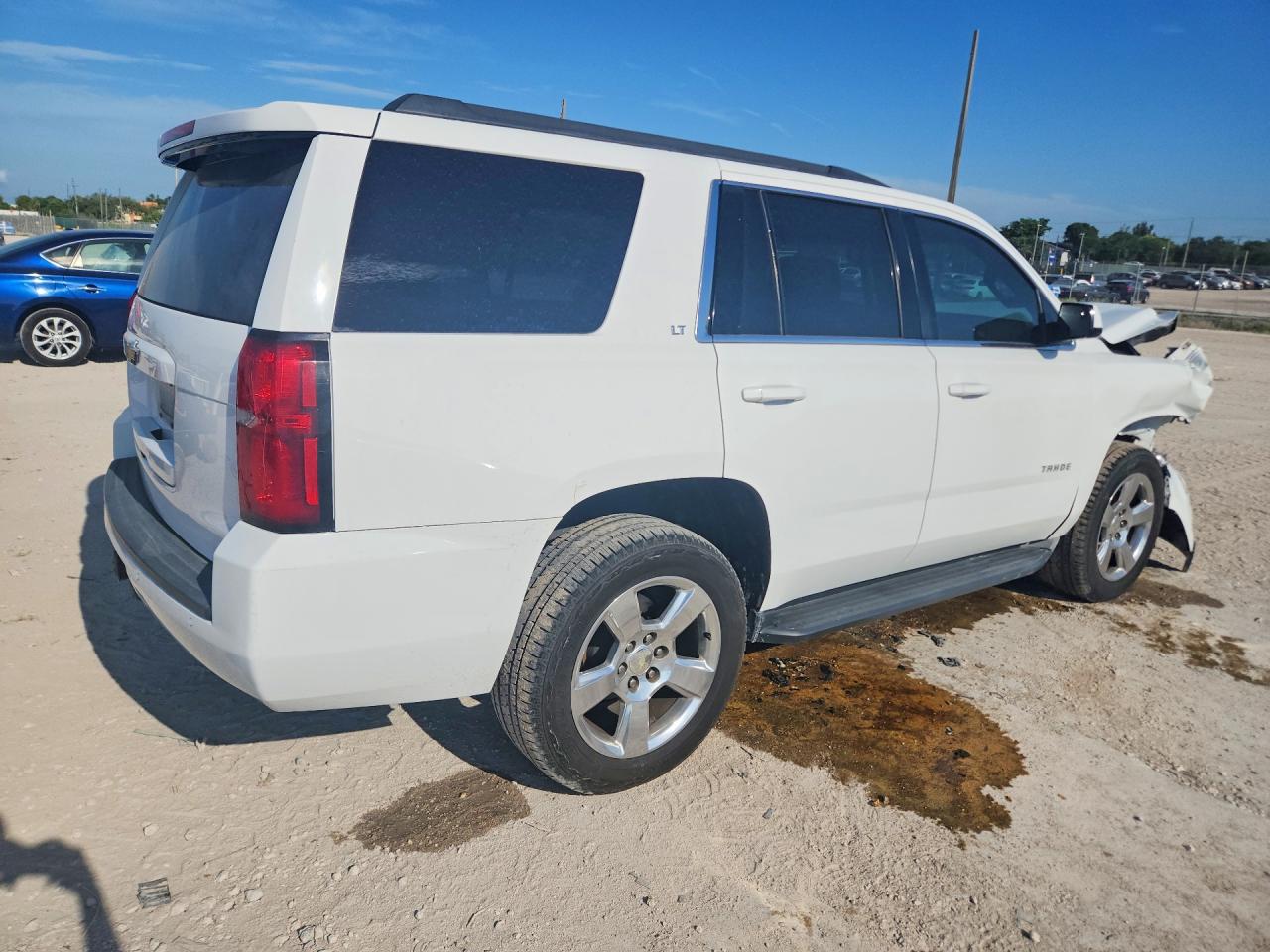 1GNSCBKCXFR284560 · 2015 CHEVROLET TAHOE · 3/13