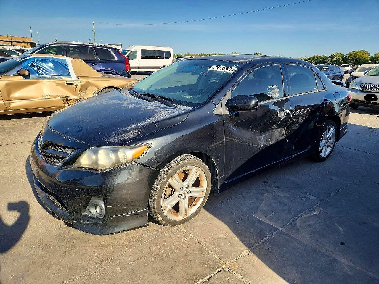 5YFBU4EE6DP110233 · 2013 TOYOTA COROLLA