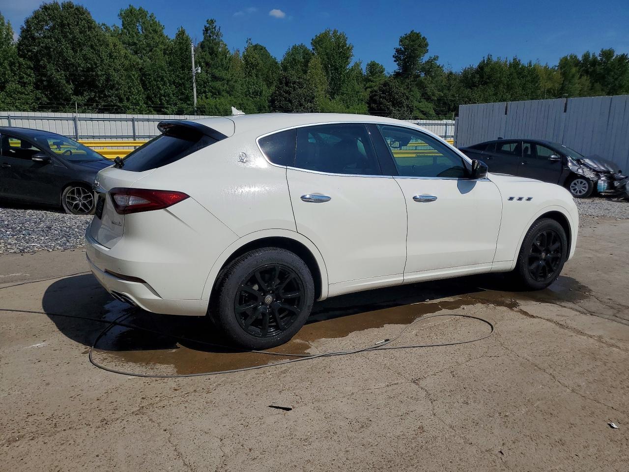 ZN661YUA5LX344846 · 2020 MASERATI LEVANTE · 3/11