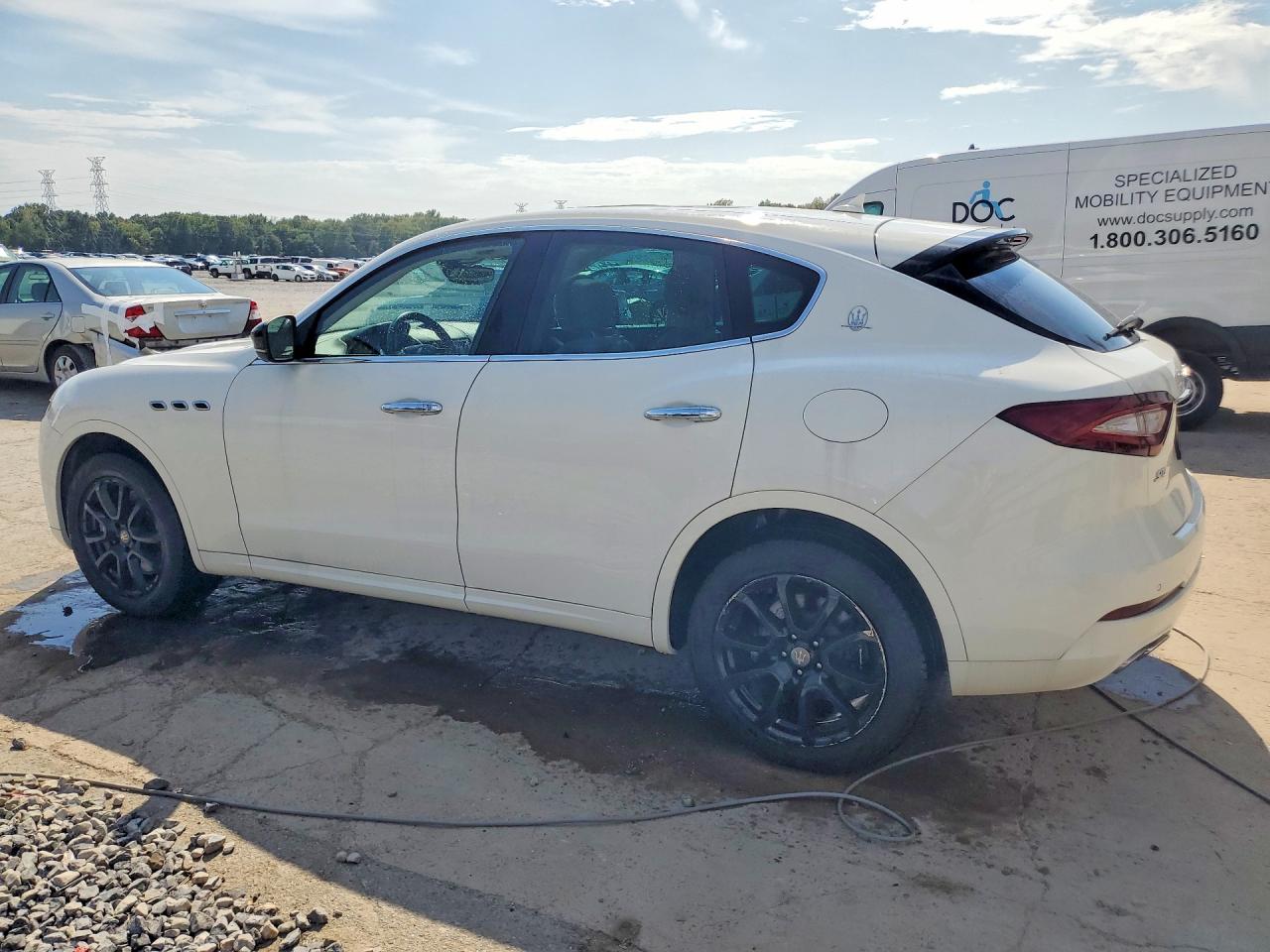 ZN661YUA5LX344846 · 2020 MASERATI LEVANTE · 2/11