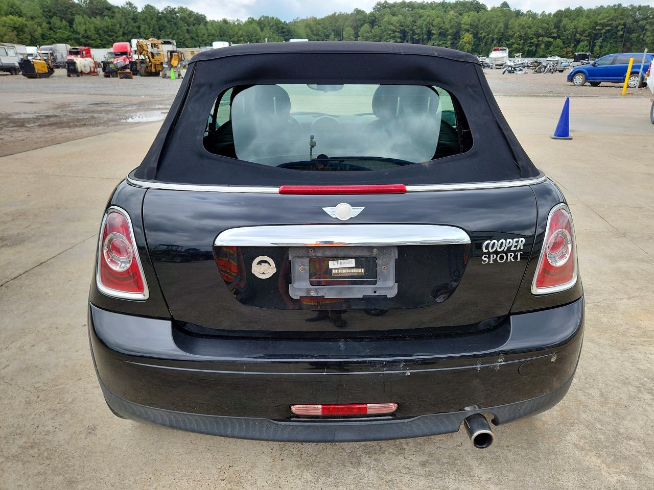 WMWZN3C57BT133550 · 2011 MINI COOPER · 6/12
