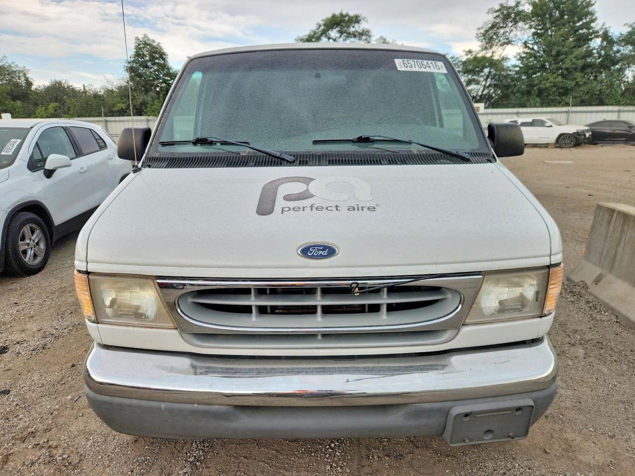 1FBSS31S8WHA80134 · 1998 FORD ECONOLINE · 5/13