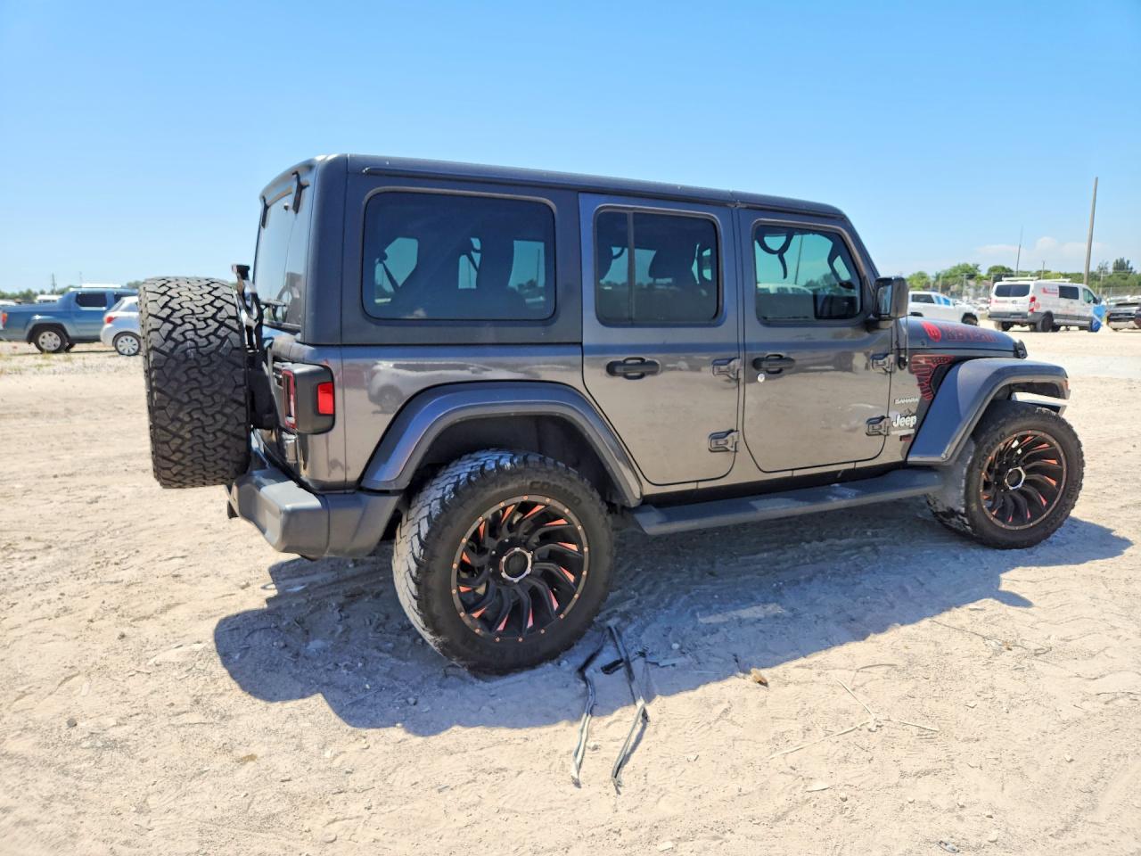 1C4HJXEN4LW272162 · 2020 JEEP WRANGLER UNLIMITED · 3/13