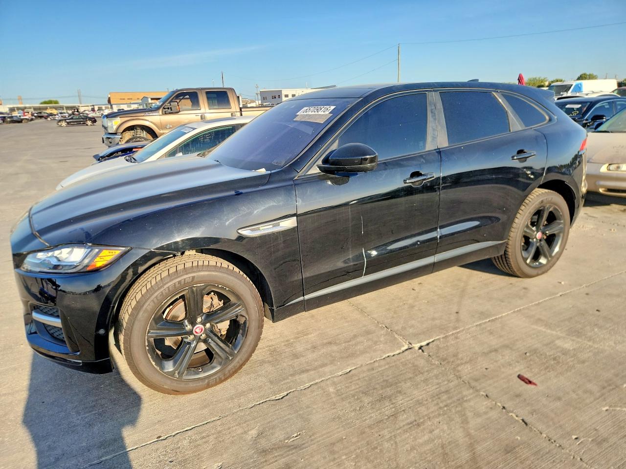 SADCL2FX8JA262689 · 2018 JAGUAR F-PACE