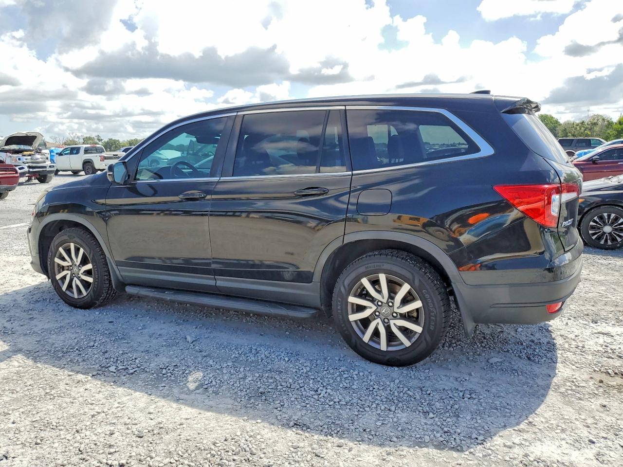 5FNYF5H45KB017046 · 2019 HONDA PILOT · 2/13