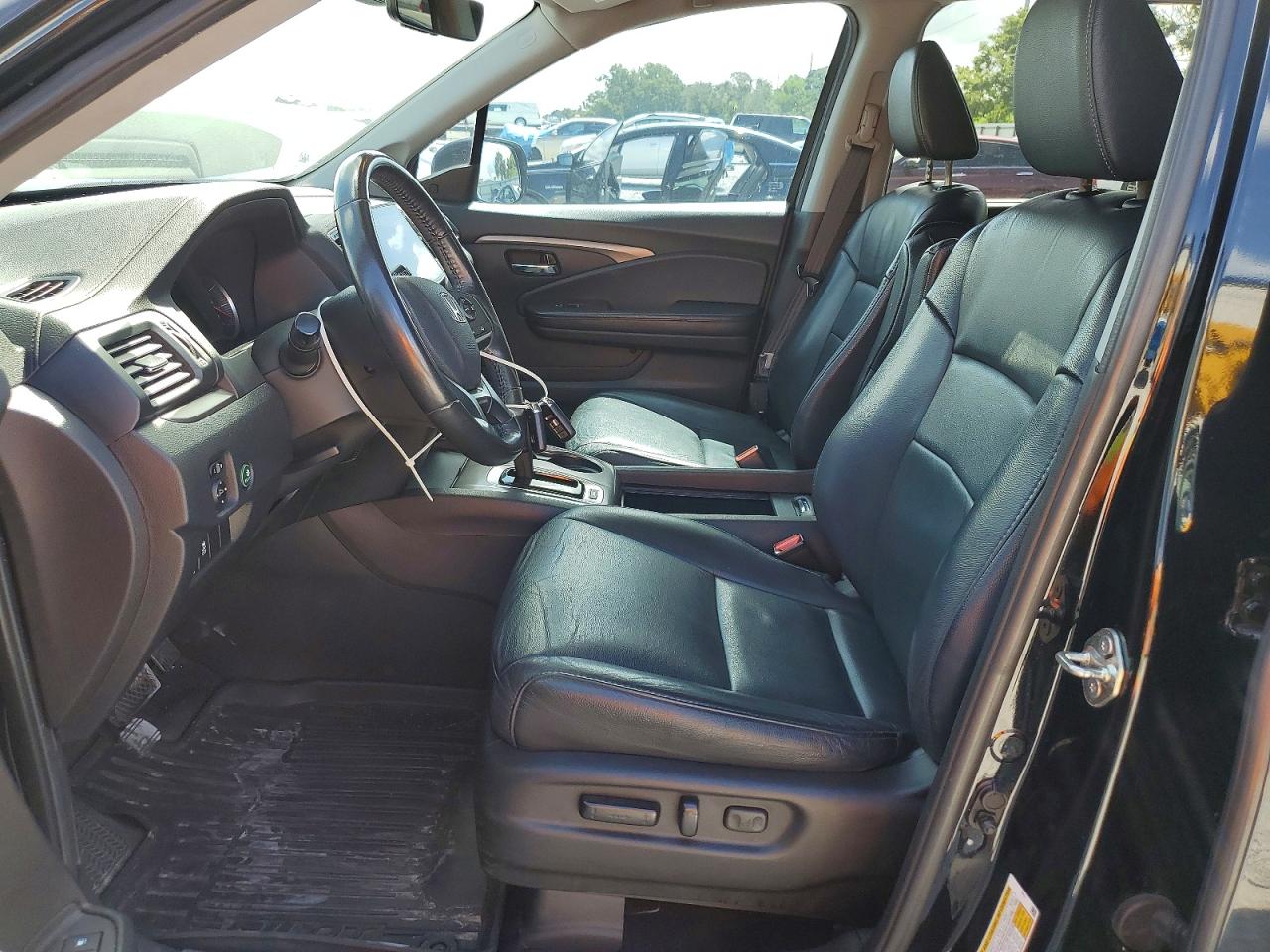 5FNYF5H45KB017046 · 2019 HONDA PILOT · 7/13