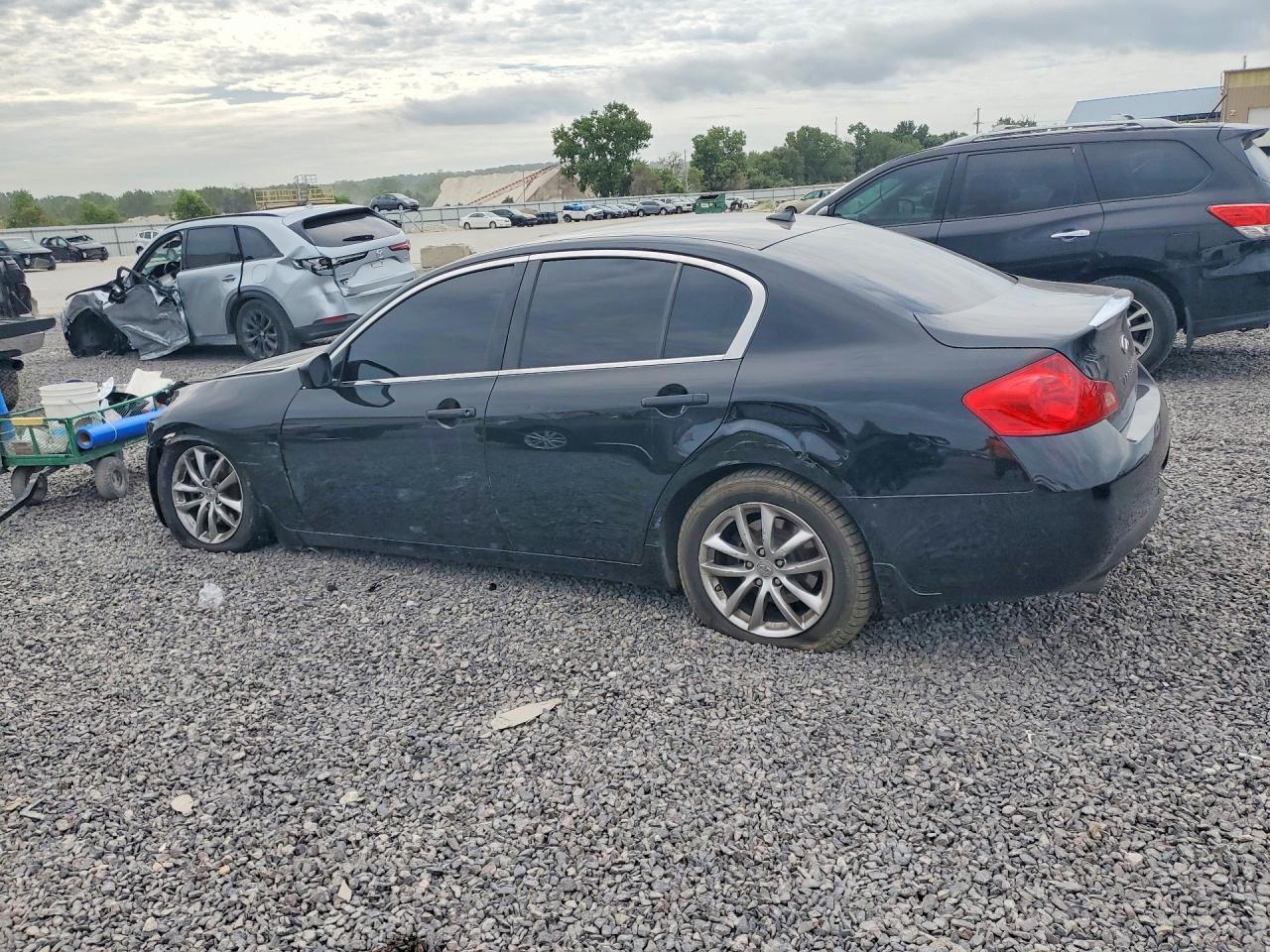 JNKCV61F59M361555 · 2009 INFINITI G37 SEDAN · 2/12