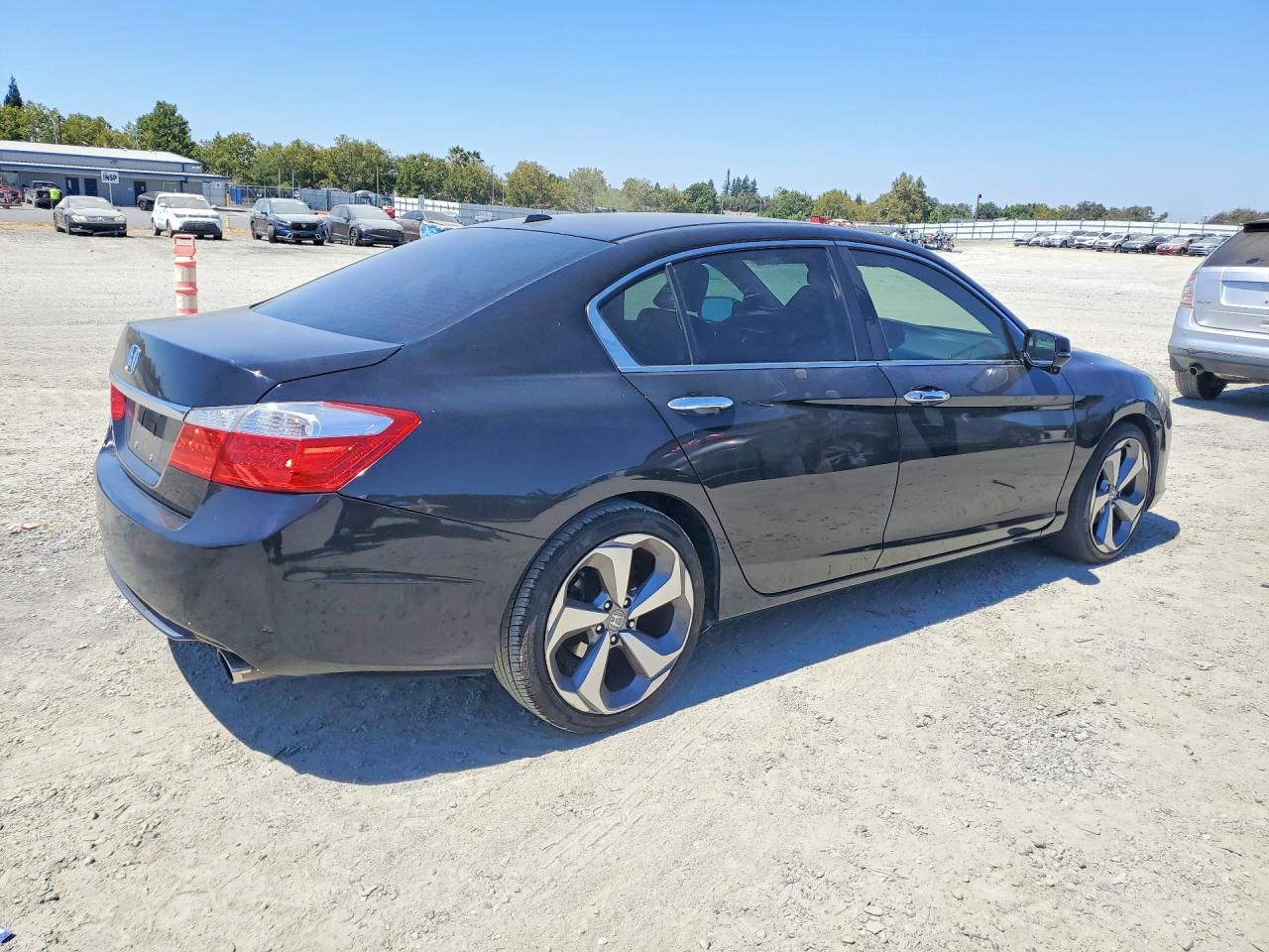 1HGCR2F84DA006543 · 2013 HONDA ACCORD · 3/12