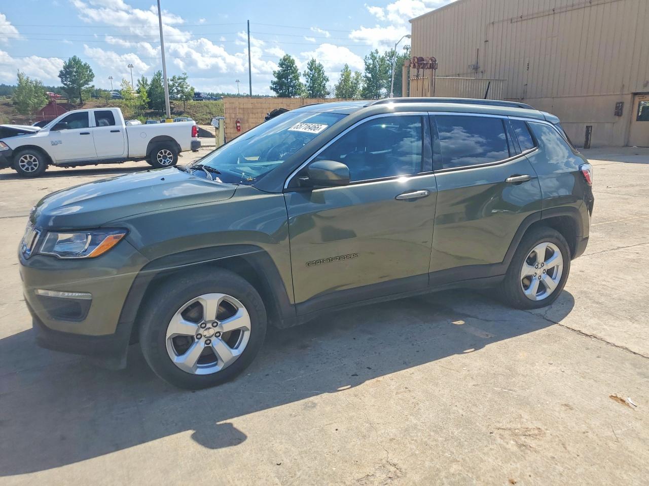 3C4NJCBBXJT227428 · 2018 JEEP COMPASS